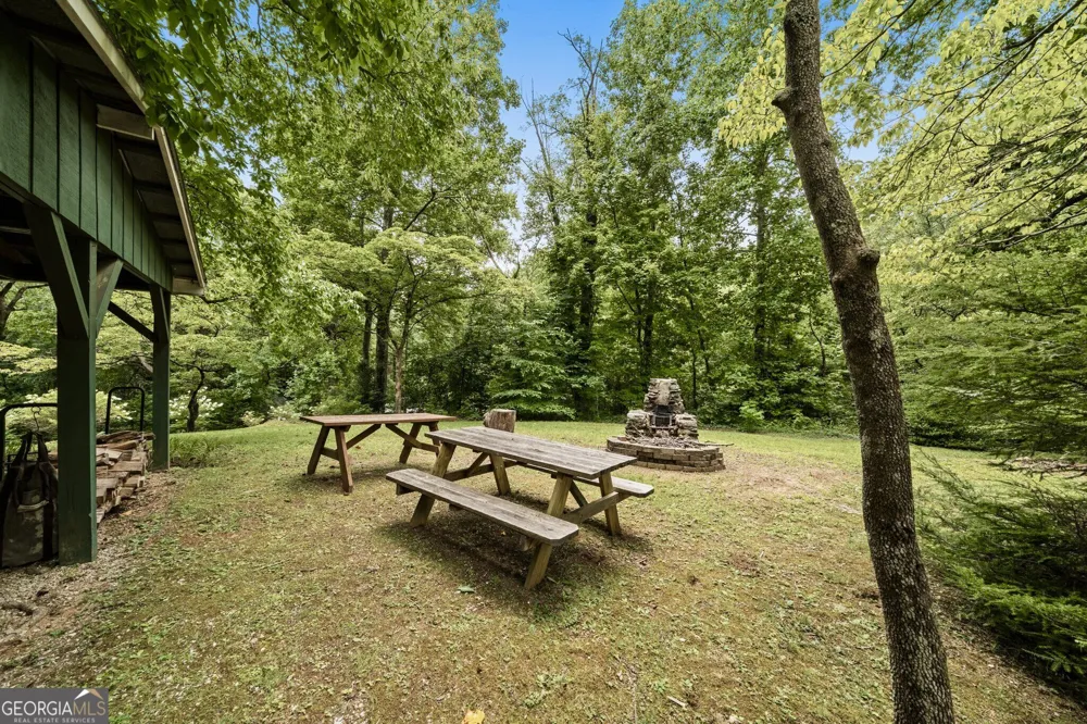 31 Bear Creek LN Clayton, GA 30525