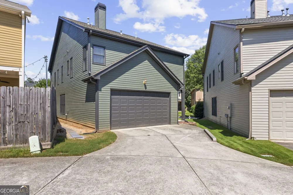 1516 Baxley Pine TRCE Suwanee, GA 30024