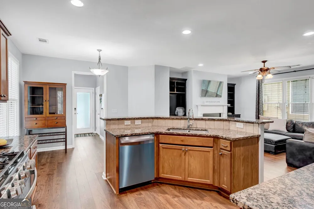 1516 Baxley Pine TRCE Suwanee, GA 30024