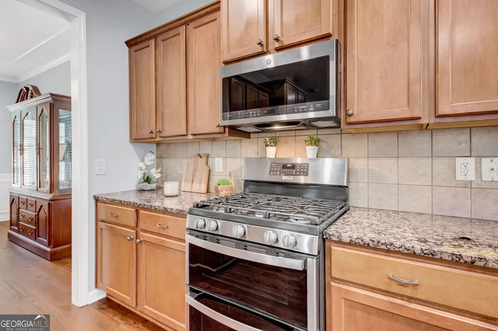 1516 Baxley Pine TRCE Suwanee, GA 30024