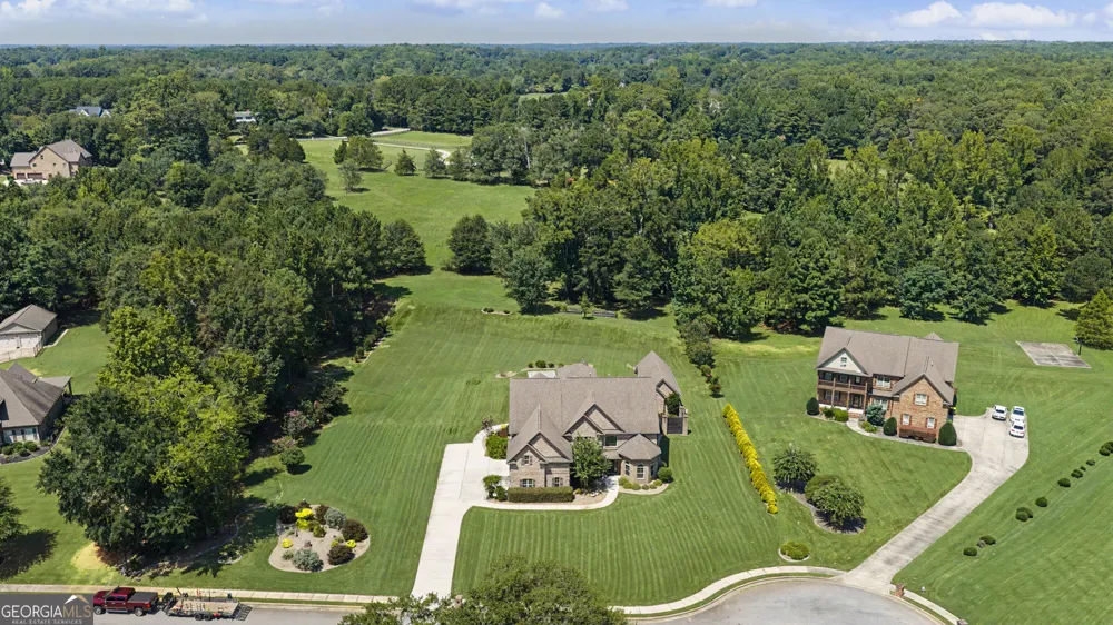 120 Broad Meadows LN Fayetteville, GA 30215