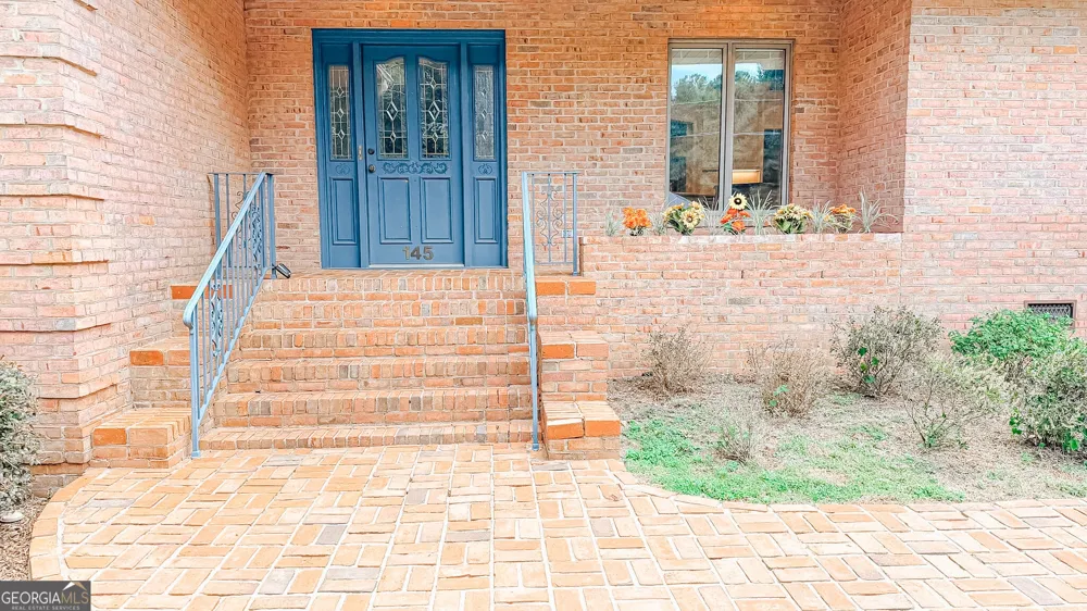 145 Brown ST Hartwell, GA 30643