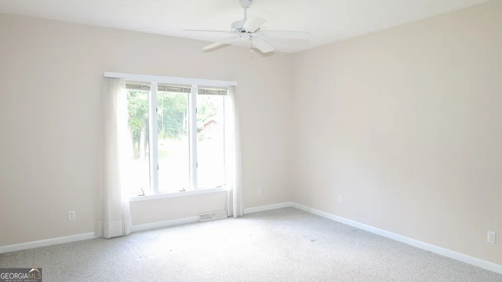 145 Brown ST Hartwell, GA 30643