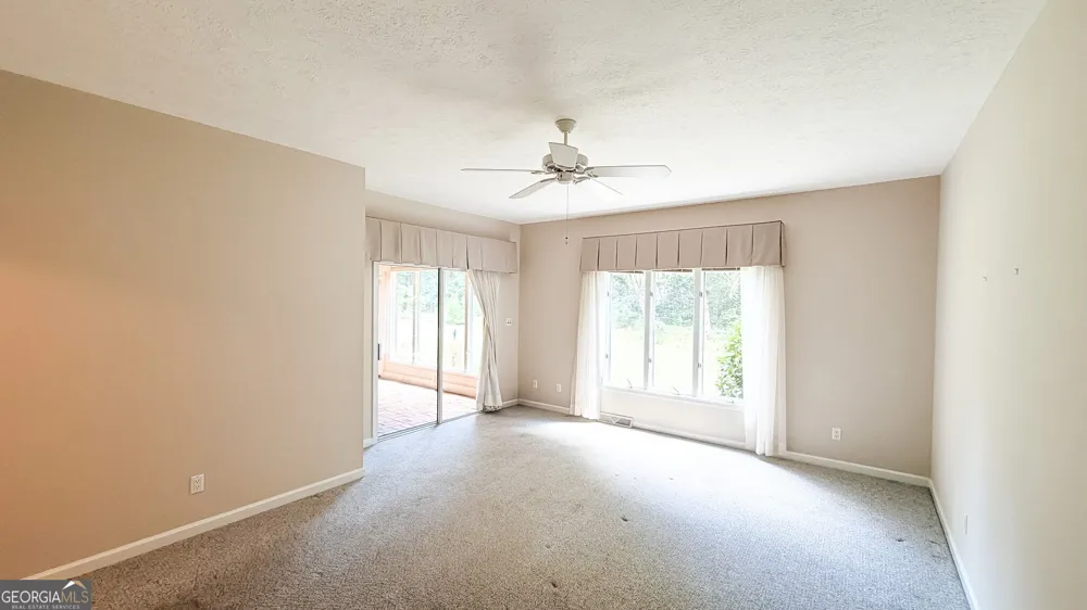 145 Brown ST Hartwell, GA 30643