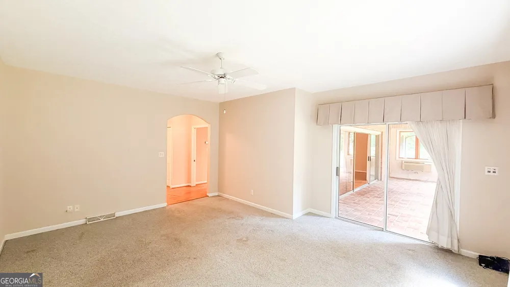 145 Brown ST Hartwell, GA 30643
