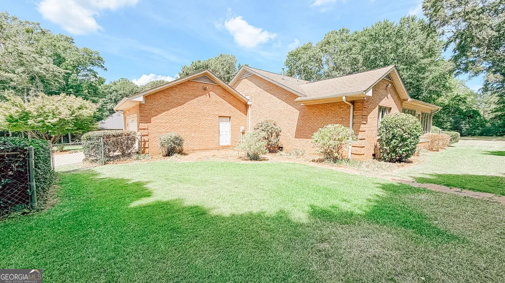 145 Brown ST Hartwell, GA 30643