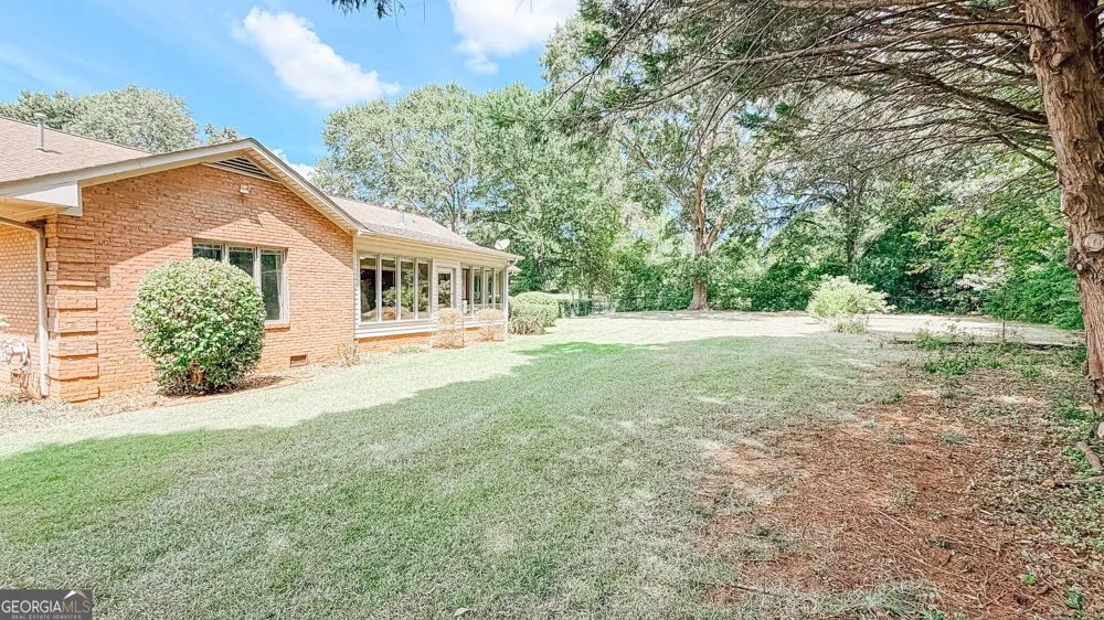 145 Brown ST Hartwell, GA 30643