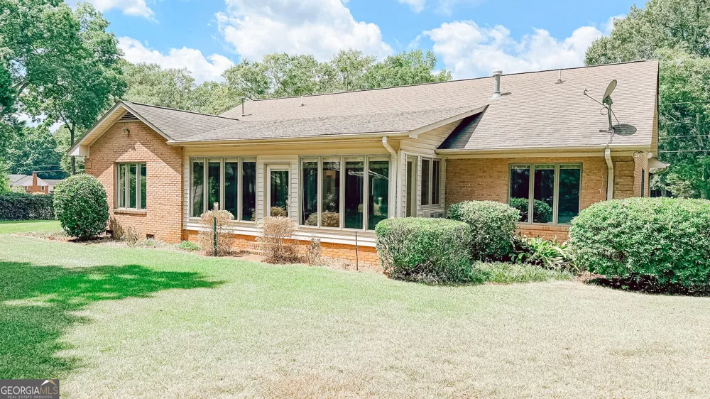 145 Brown ST Hartwell, GA 30643