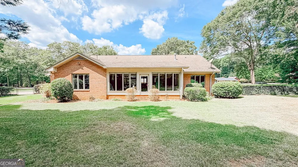 145 Brown ST Hartwell, GA 30643