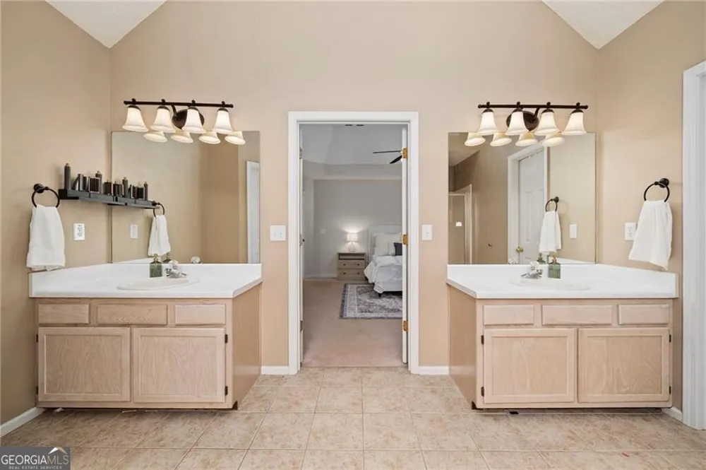 1005 Brentmoor LN NW Kennesaw, GA 30144