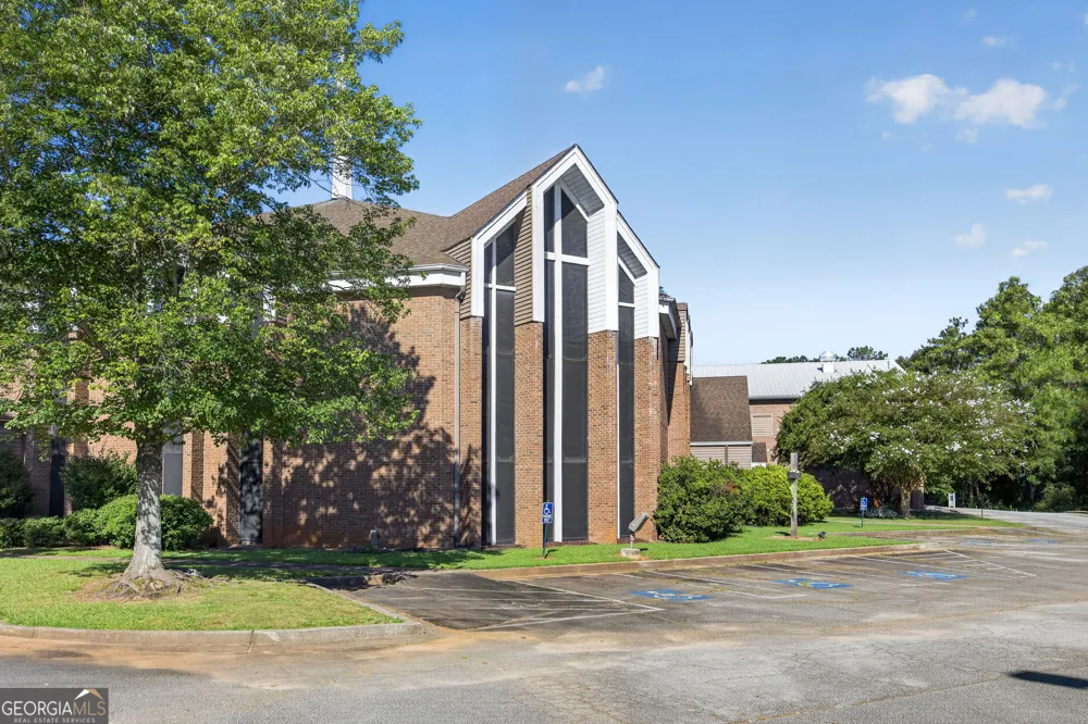 2533 Stanton RD SE Conyers, GA 30094