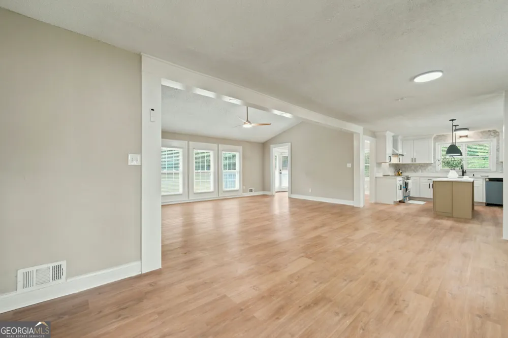 8986 Mandarin DR Jonesboro, GA 30236