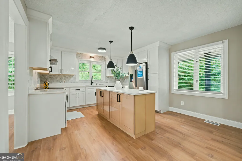8986 Mandarin DR Jonesboro, GA 30236
