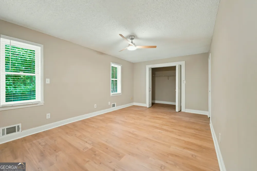 8986 Mandarin DR Jonesboro, GA 30236