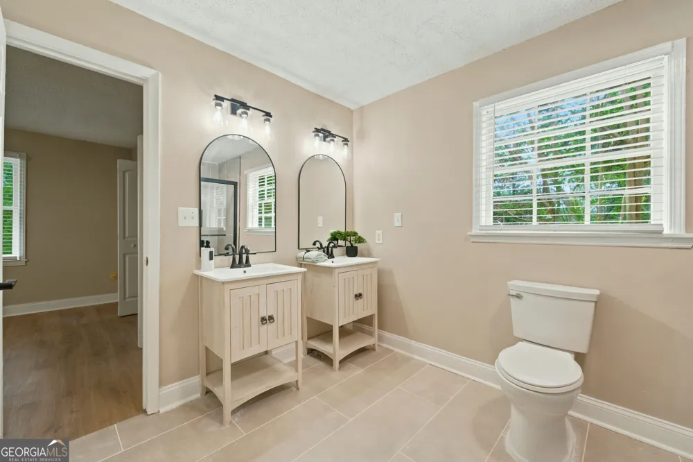 8986 Mandarin DR Jonesboro, GA 30236