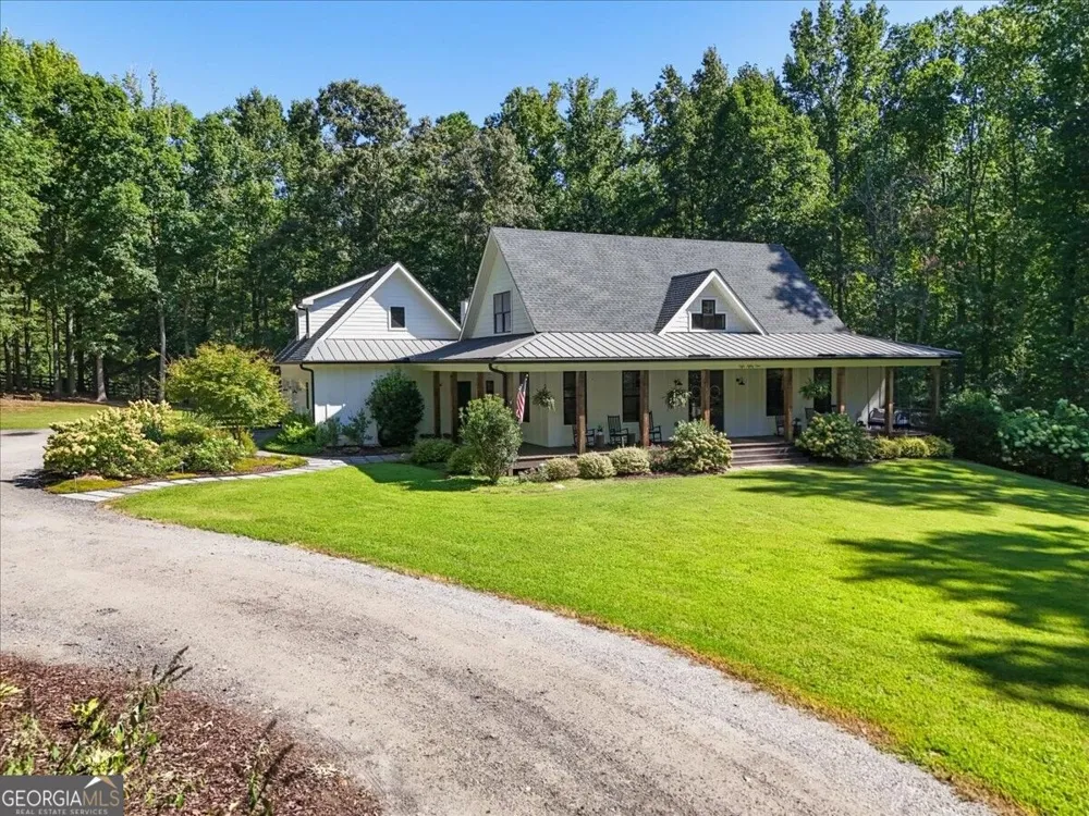 889 Freehome RD Canton, GA 30115