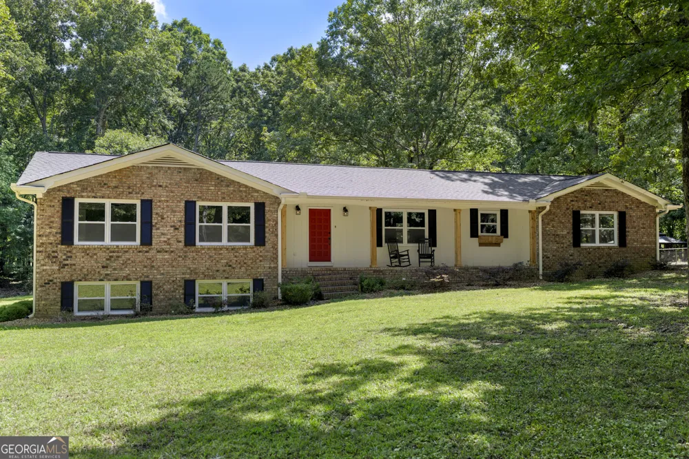 211 Race Horse DR Summerville, GA 30747
