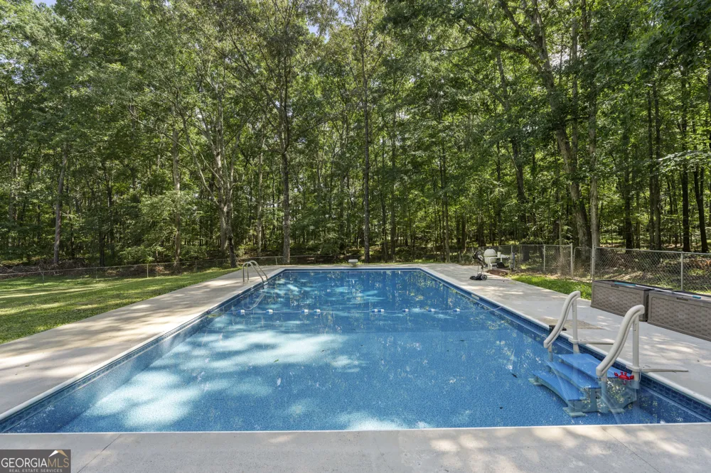 211 Race Horse DR Summerville, GA 30747