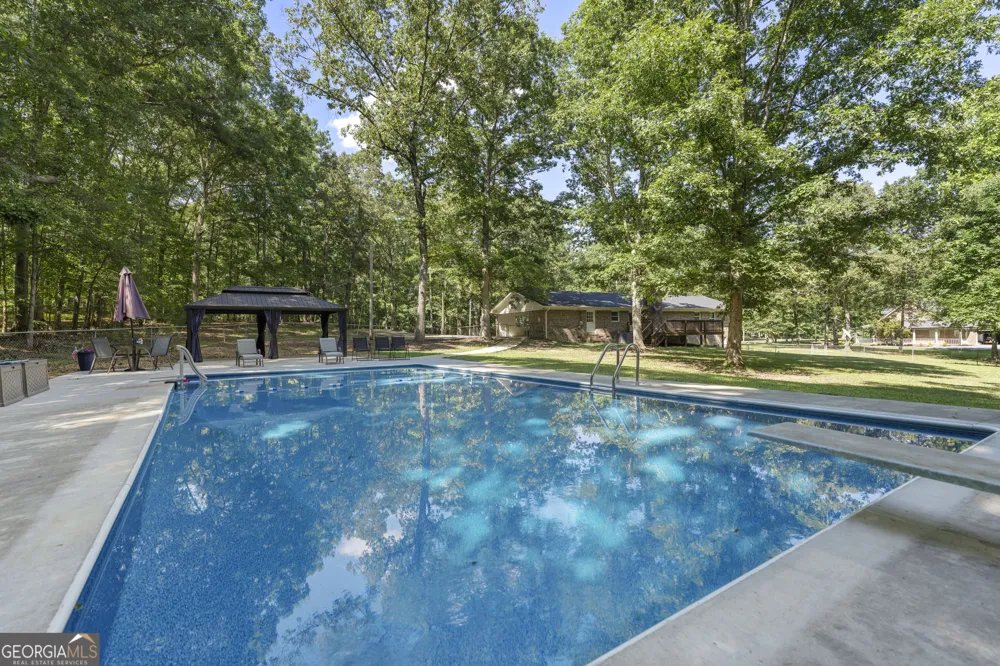 211 Race Horse DR Summerville, GA 30747