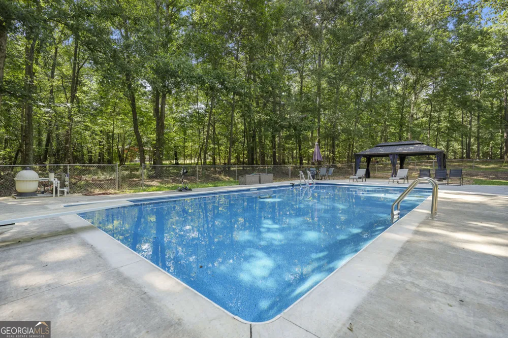 211 Race Horse DR Summerville, GA 30747