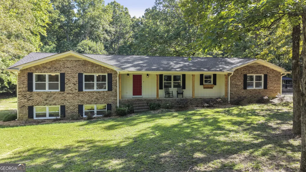 211 Race Horse DR Summerville, GA 30747
