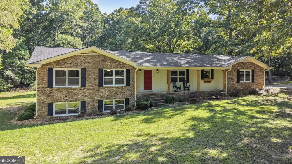 211 Race Horse DR Summerville, GA 30747