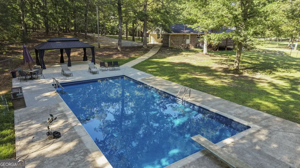211 Race Horse DR Summerville, GA 30747