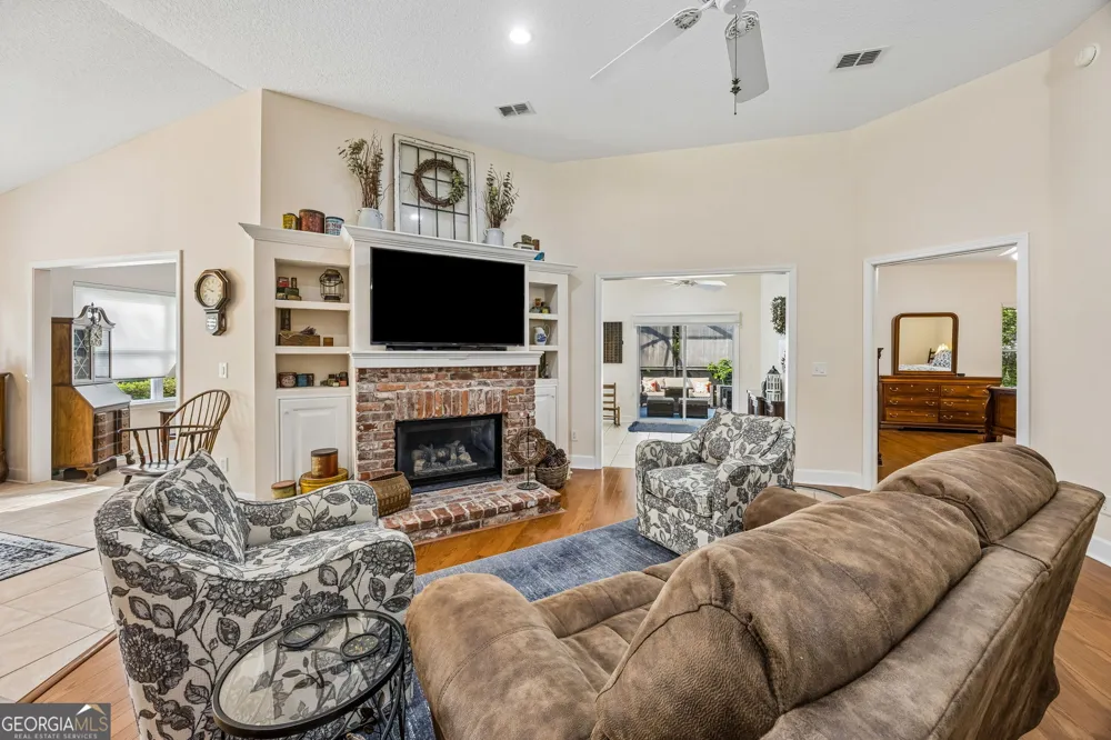 410 Morning Glory RD St. Marys, GA 31558