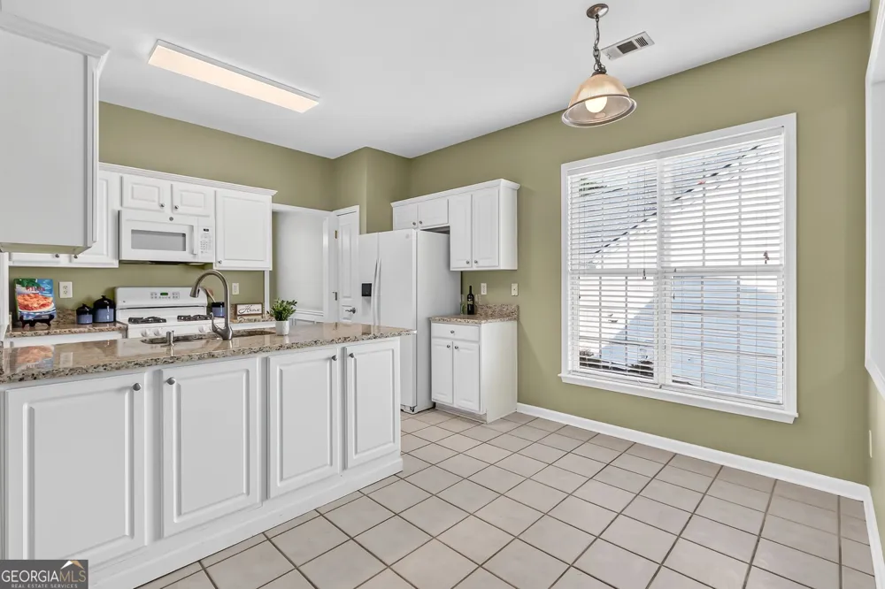 127 Churchcliff DR Woodstock, GA 30188
