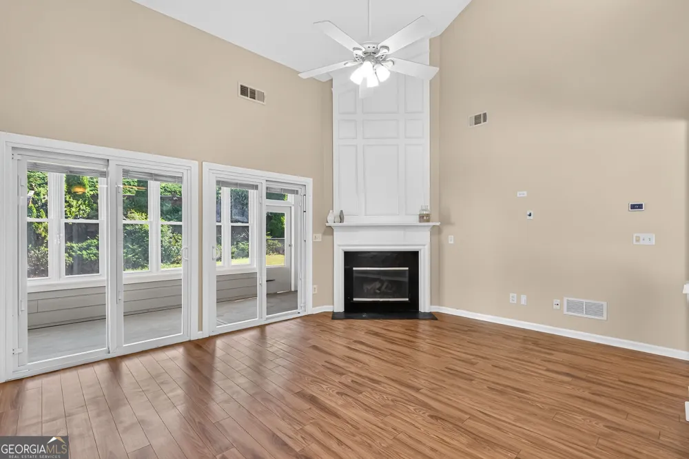127 Churchcliff DR Woodstock, GA 30188