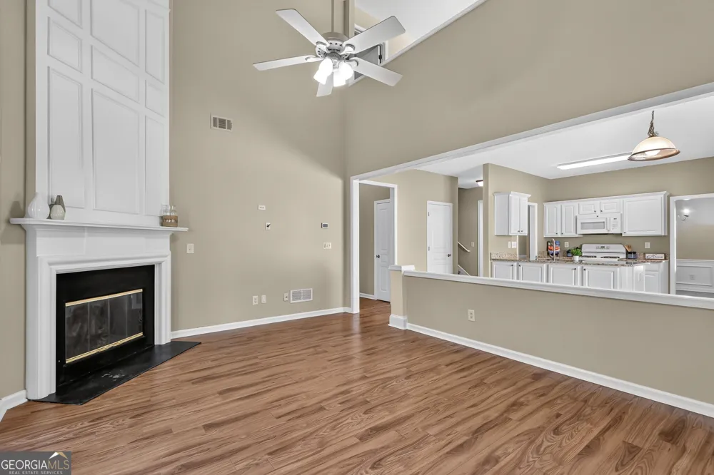 127 Churchcliff DR Woodstock, GA 30188