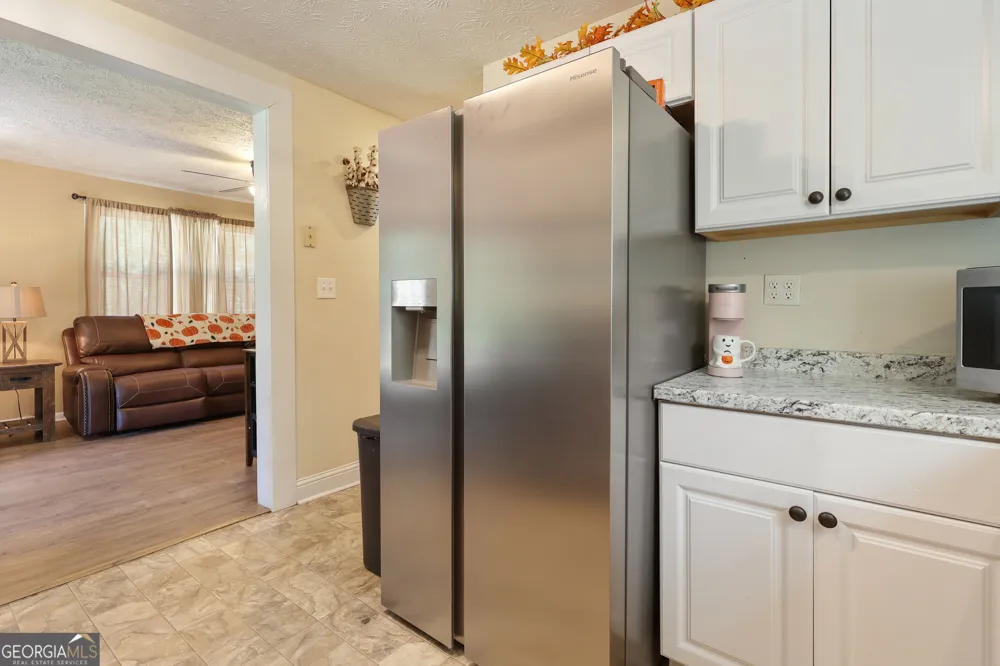 24 Shady LN Jackson, GA 30233