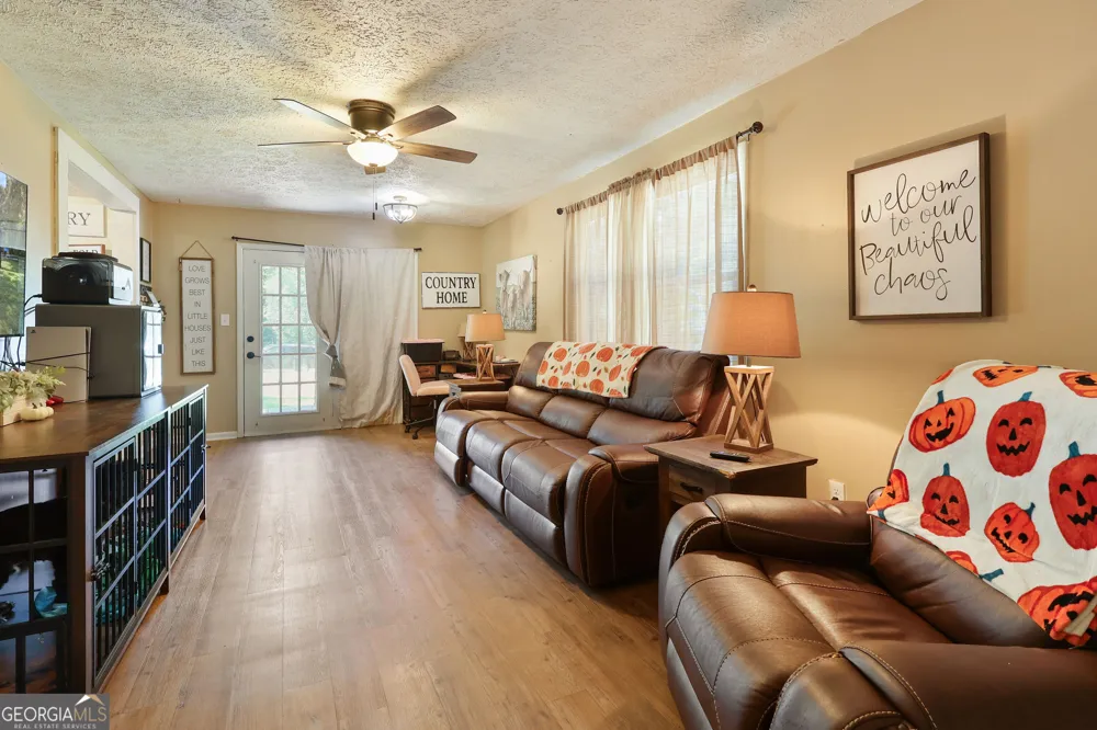 24 Shady LN Jackson, GA 30233