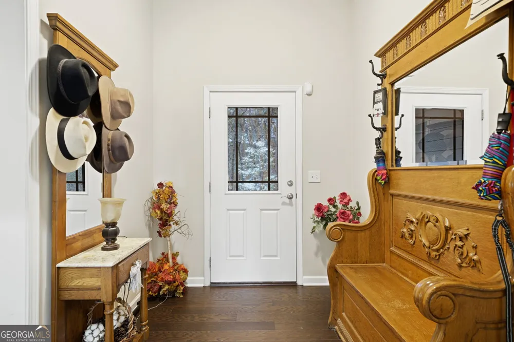 129 White Antelope ST Waleska, GA 30183