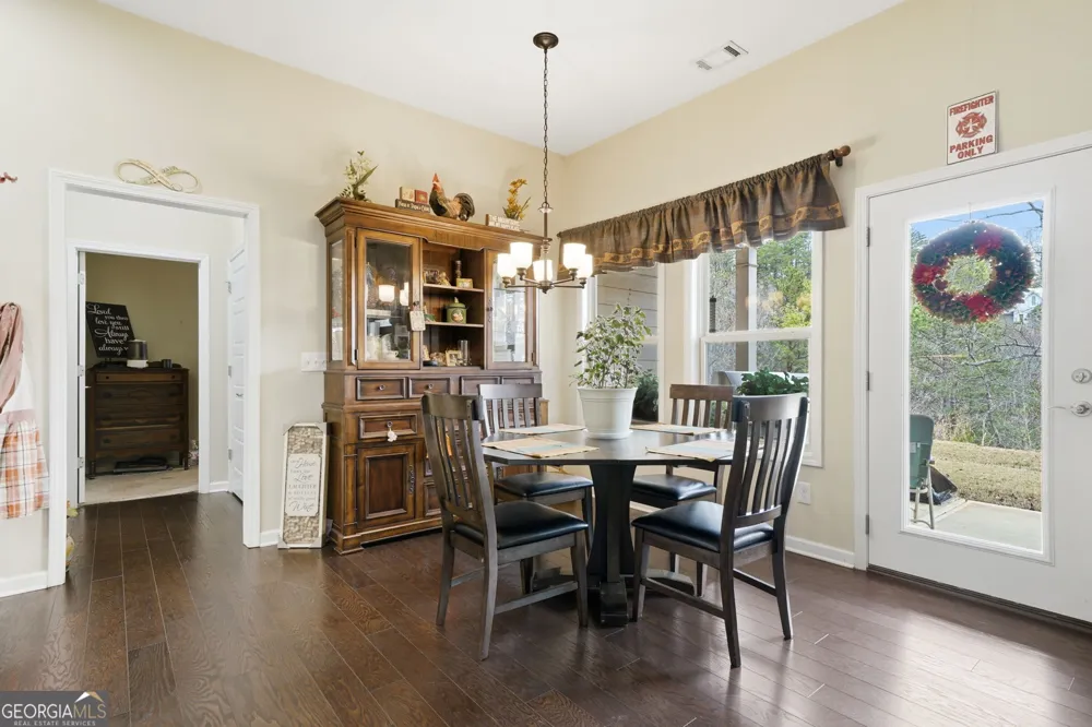 129 White Antelope ST Waleska, GA 30183