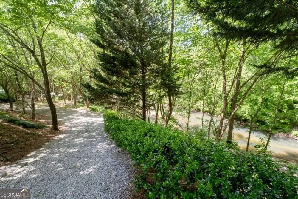 2691 Rivers Edge DR NE Atlanta, GA 30324