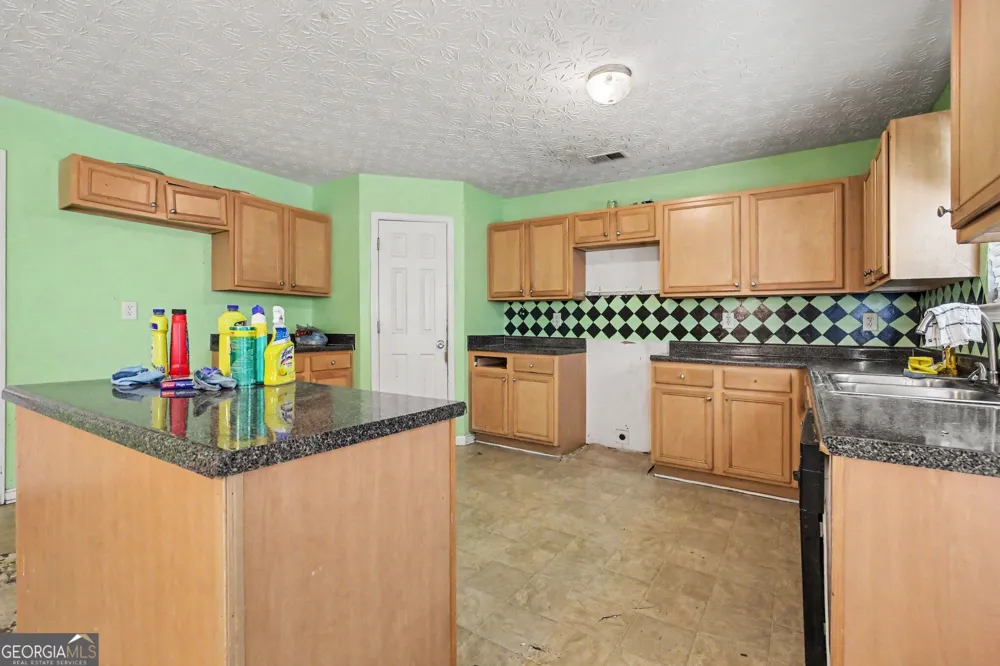 197 Hightower TRL Riverdale, GA 30274