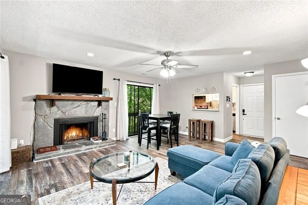 2604 Fairway Oaks Waleska, GA 30183