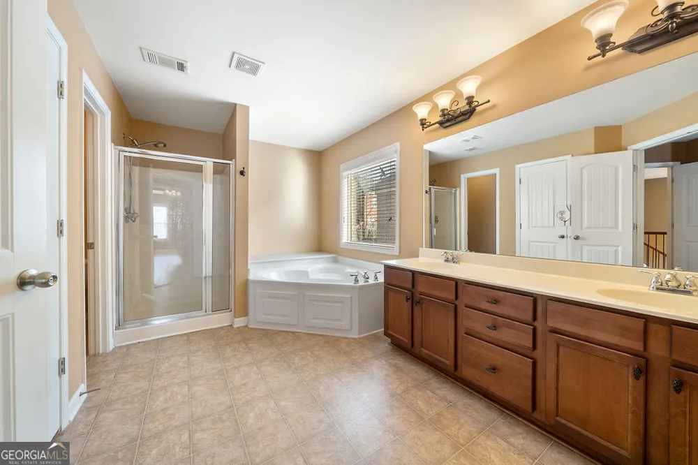 3325 Earhart WAY Buford, GA 30519