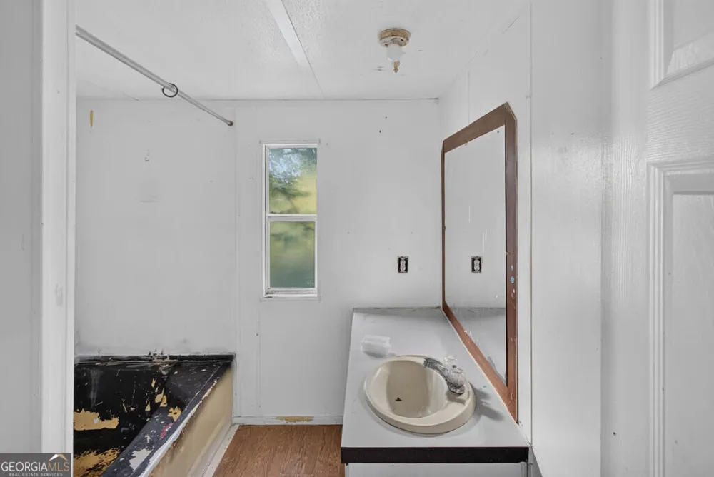 357 E Second ST Blue Ridge, GA 30513