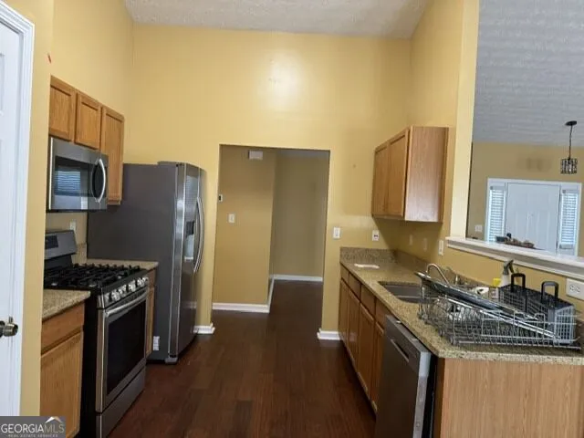 3537 Saddle Creek LN Ellenwood, GA 30294