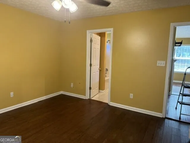 3537 Saddle Creek LN Ellenwood, GA 30294