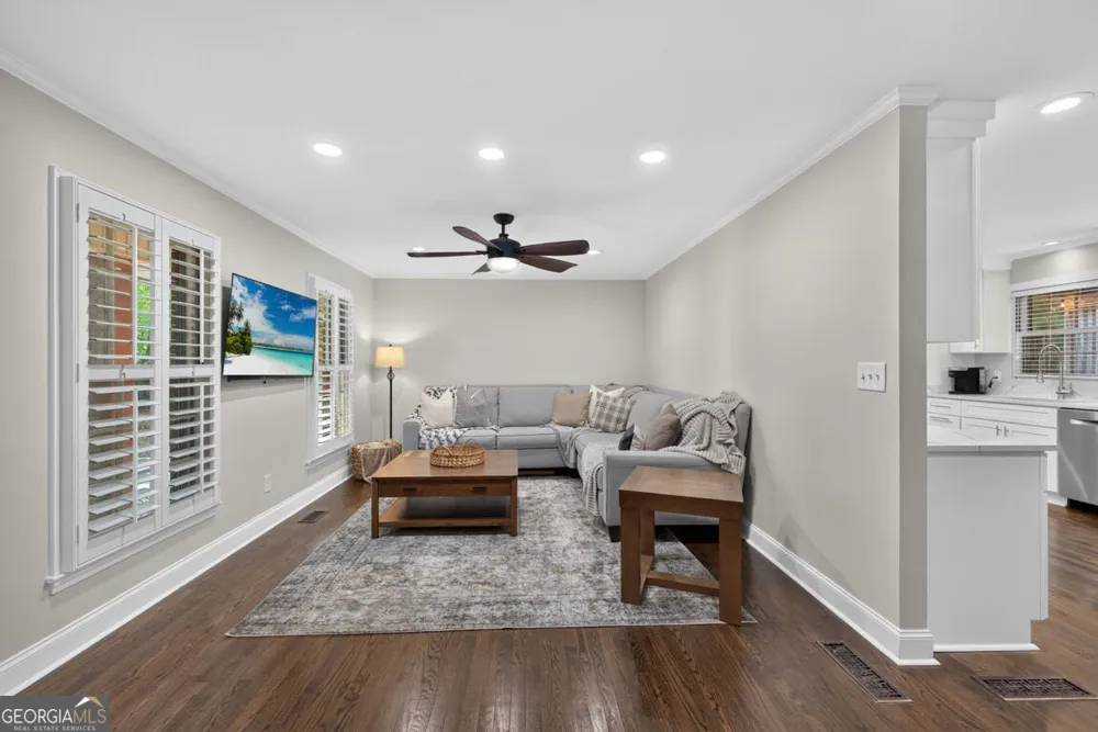 327 Dickson DR Jefferson, GA 30549