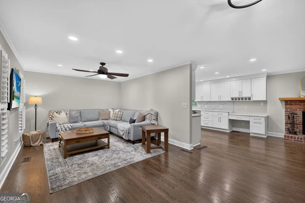 327 Dickson DR Jefferson, GA 30549