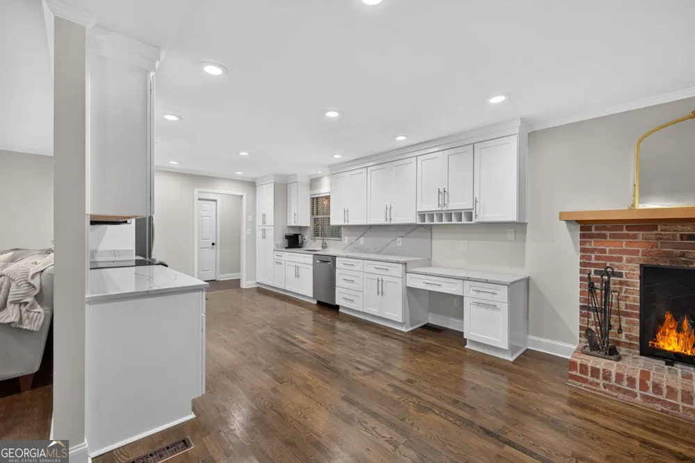 327 Dickson DR Jefferson, GA 30549