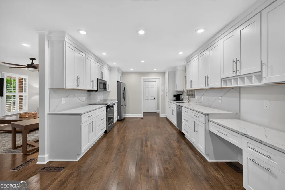 327 Dickson DR Jefferson, GA 30549