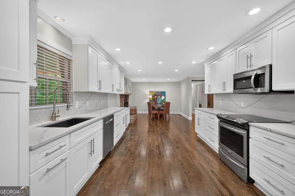 327 Dickson DR Jefferson, GA 30549