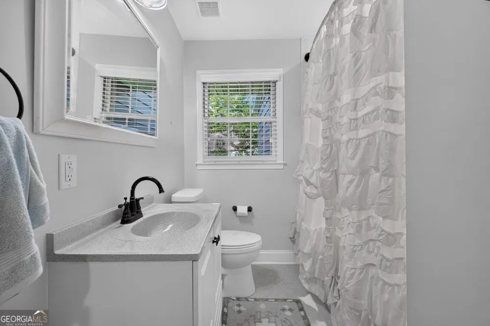 327 Dickson DR Jefferson, GA 30549