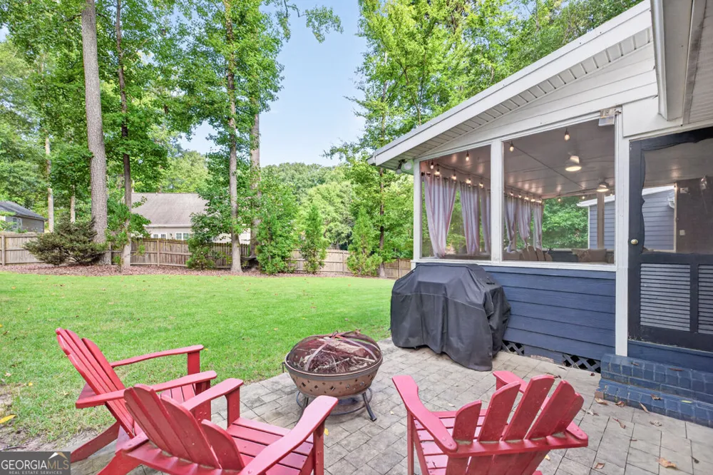 327 Dickson DR Jefferson, GA 30549