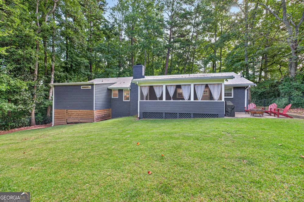 327 Dickson DR Jefferson, GA 30549